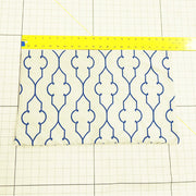 Knife Edge Lumbar Kussenhoes - 14x22 - Geborduurd Blauw op Greige